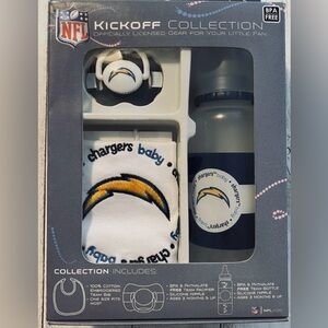 🆕 NFL Chargers Baby Gift Set with Bottle, Pacifier and bib. Perfect for the fan